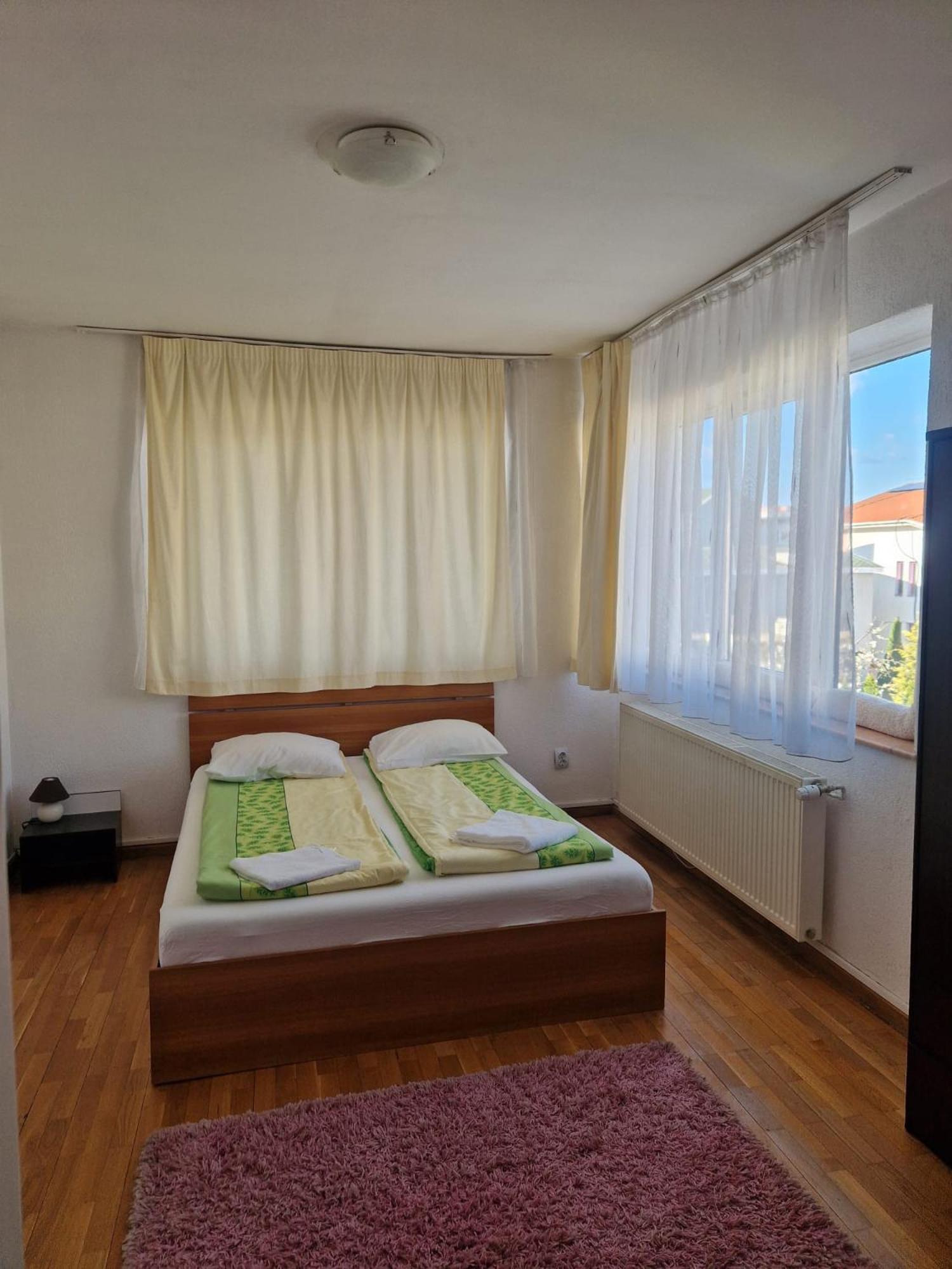 קלוז'-נאפוקה Bigcitty Rooms מראה חיצוני תמונה